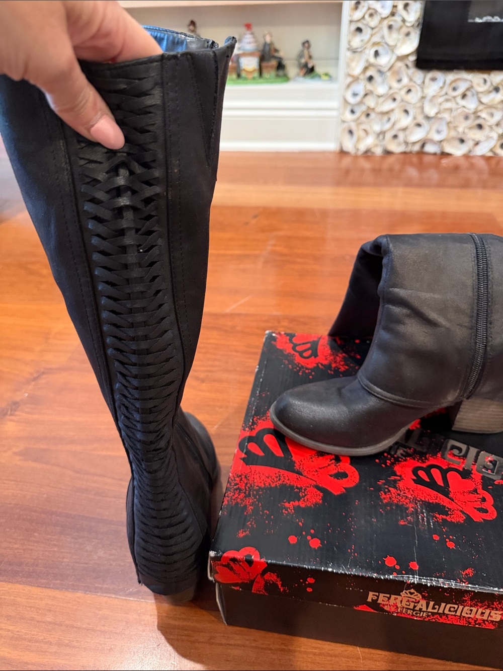 Women’s Fergalicious Black Slouchy Ankle Boots with Stacked Heel- Size 8 - Picture 3 of 4